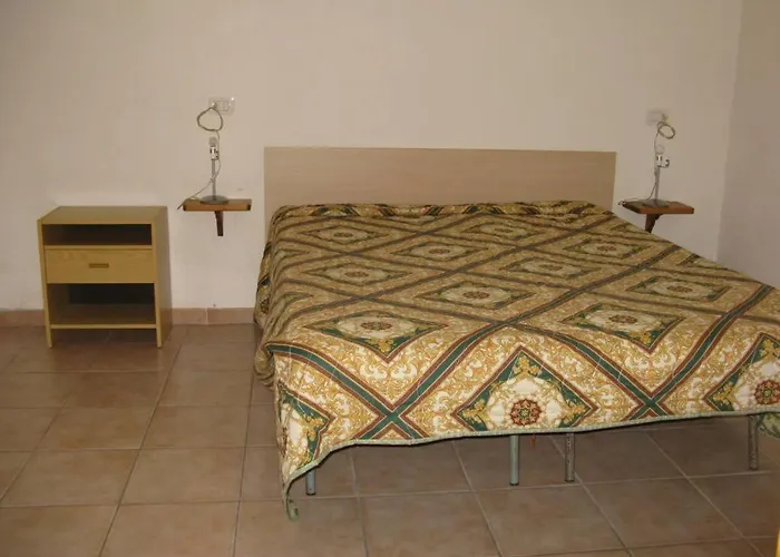 Borgo Spiaggia Isola Rossa Apartment