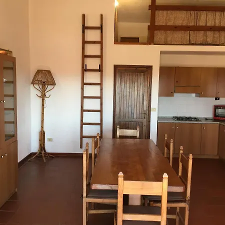 Borgo Spiaggia Isola Rossa Apartment