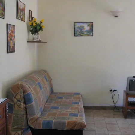 Borgo Spiaggia Isola Rossa Apartment *