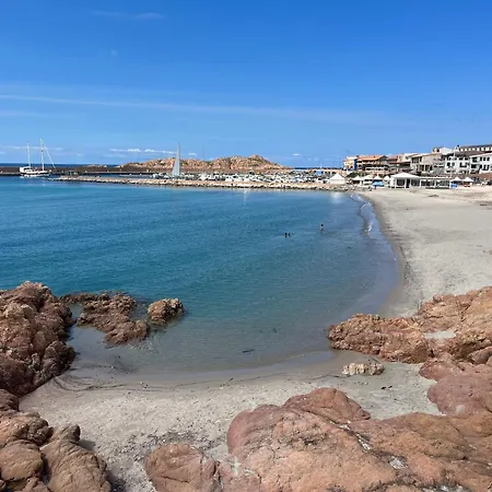 Borgo Spiaggia Isola Rossa *
