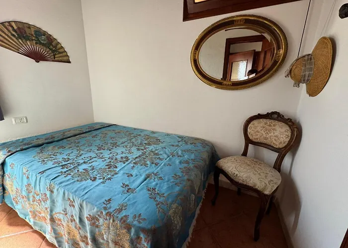 Borgo * Isola Rossa (Sassari)